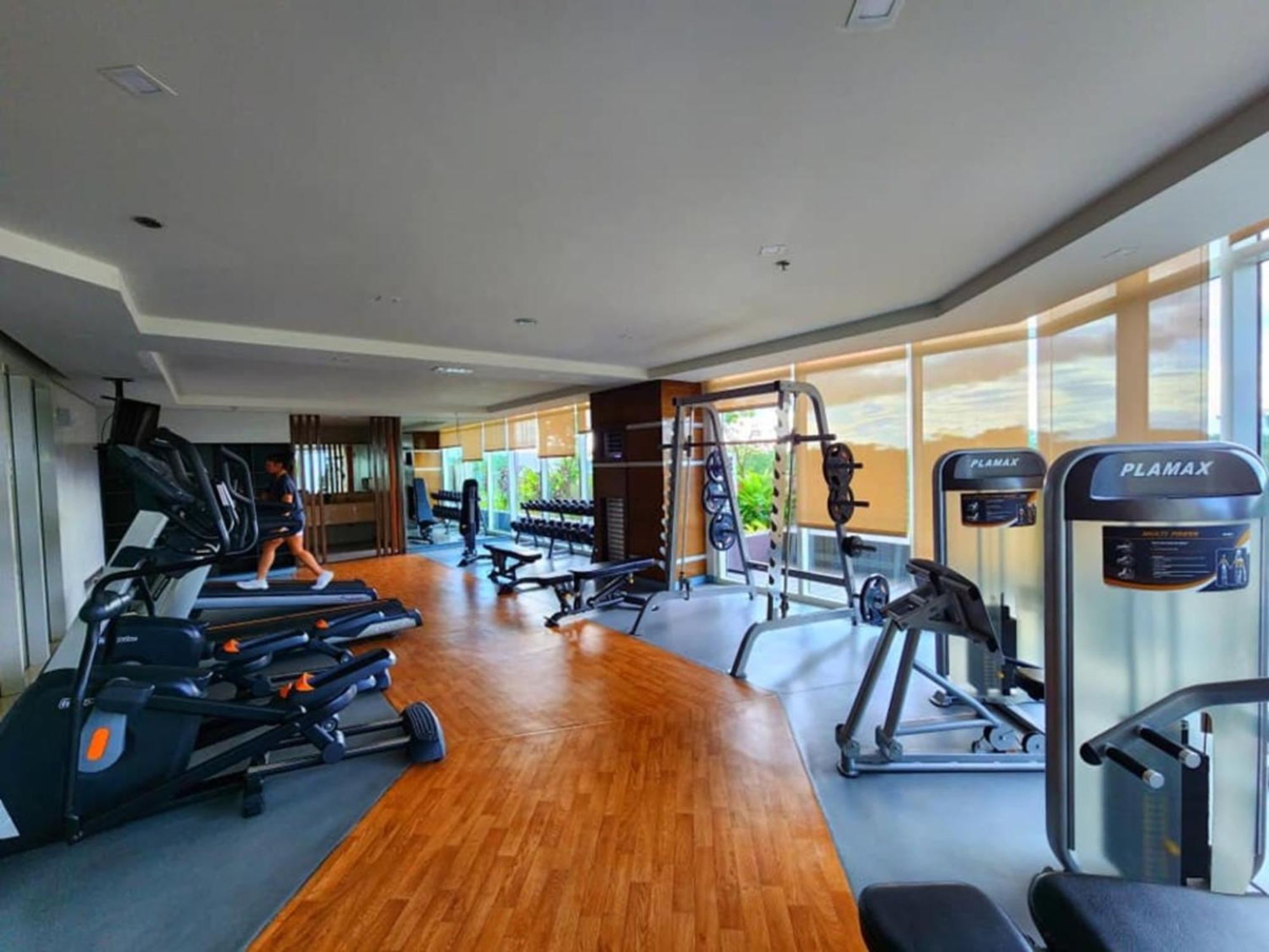 Megaworld Furnished Studio Near Mall/Marriott/Icc Iloilo Esterno foto